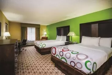 هتل La Quinta Inn & Suites By Wyndham Baltimore S. Glen Burnie