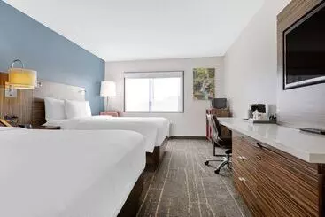 The Lux Hotel & Conference Center, Ascend Hotel Collection