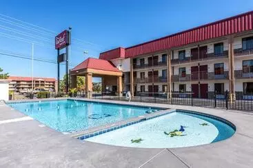 Otel Red Roof Inn & Suites Pigeon Forge Parkway
