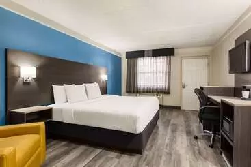 هتل La Quinta Inn By Wyndham San Antonio I35 N At Toepperwein