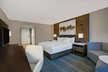 Hilton Peachtree City Atlanta Hotel & Conference Center