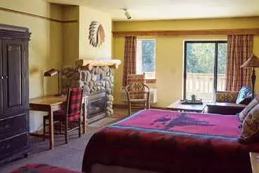 منتجع St. Mary Village