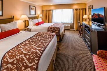 Otel Best Western Plus Arroyo Roble & Creekside Villas