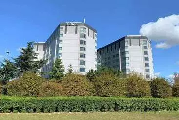 בית מלון כפרי Hilton Paris Charles De Gaulle Airport