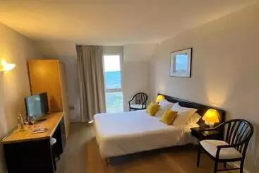 فندق Le Relais De Castelnau