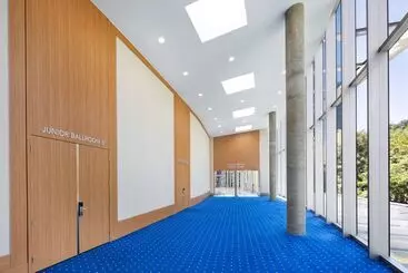 فندق Sheraton Vancouver Wall Centre