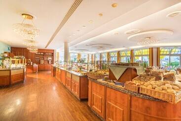 Hotelli Zur Post  Ein Rovell