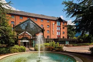 Отель Manchester Marriott Victoria & Albert