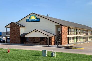 فندق Days Inn By Wyndham Pratt