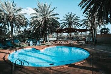 The Lodge Motel, Newman