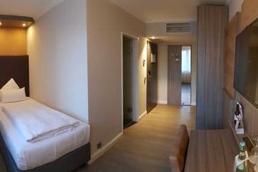 Best Western Plus Hotel Regence