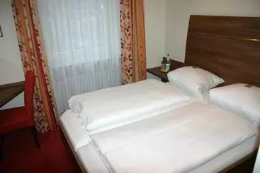 Hotel Hauser An Der Universitat