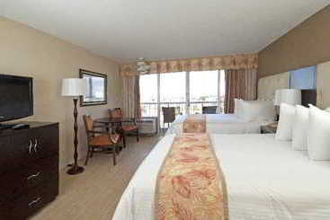 DreamView Beachfront Hotel & Resort