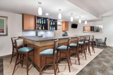 ホテル Comfort Suites Baton Rouge South I 10