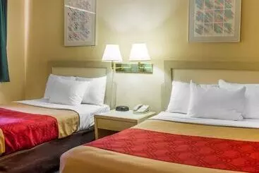 ホテル Econo Lodge Drums