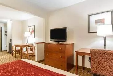 هتل Quality Inn & Suites