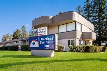 ホテル Americas Best Value Inn Santa Rosa