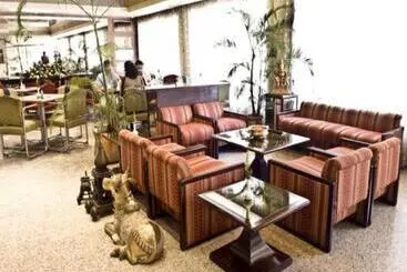 Hotel Midtown Pritam