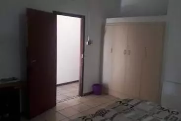 בית מלון כפרי Gum Tree Lodge Backpackers