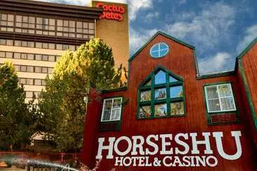 Cactus Petes Resort & Horseshu