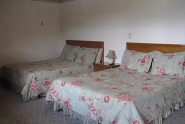 Clarketon Motel   Maggie Valley