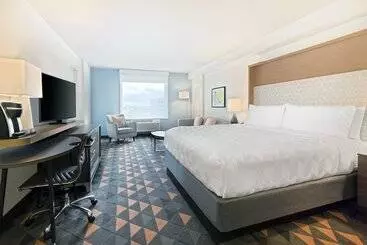 فندق Holiday Inn & Suites Across From Universal Orlando, An Ihg