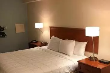 Отель Lifestyle Inn Cedar Falls