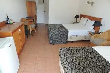 هتل Sugar Country Motor Inn