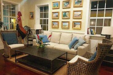 Valentines Resort & Marina