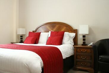 בית מלון כפרי Exeter Court