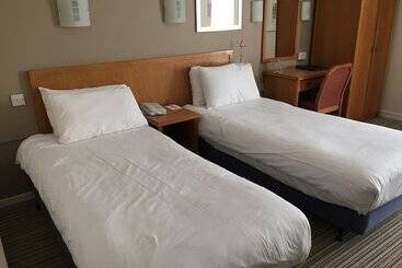 Garden Court Hotel Aylesbury