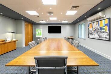 Отель Holiday Inn Oxford, An Ihg