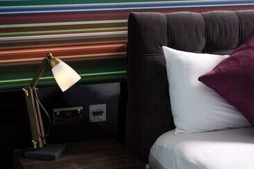 Village Hotel Leeds North