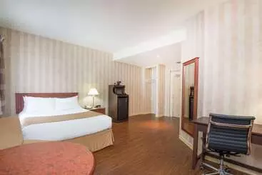 Hotel Ramada By Wyndham St. John's