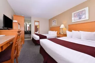 모텔 Canadas Best Value Inn & Suites Vernon