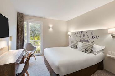 בית מלון כפרי Best Western Plus Hyères Côte D Azur