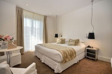 בית מלון כפרי Renoir