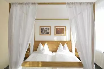 Land  Und Golfhotel Alte Fliegerschule