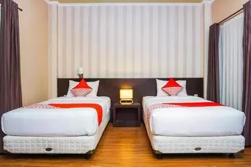 Hotelli Triza By Oyo Rooms