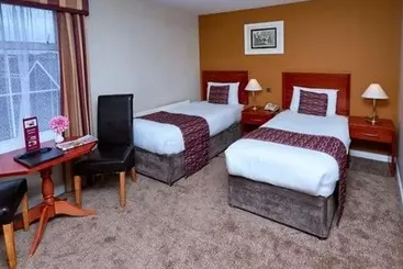 فندق Eviston House