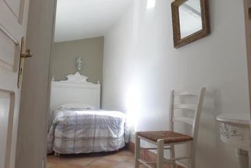 هتل Hôtel La Bona Casa