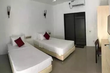 پانسیون Royal Stay Inn