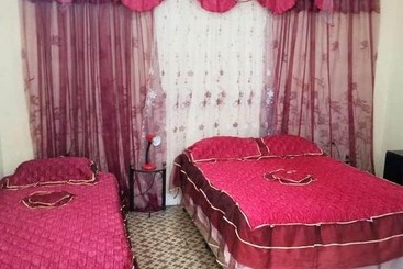 هتل Casa Elaine Y Luisito