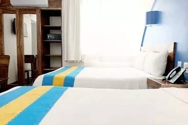 ホテル Suites Villasol