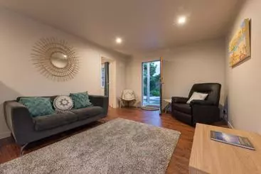 דירות לתיירים Kerikeri Rose Cottage