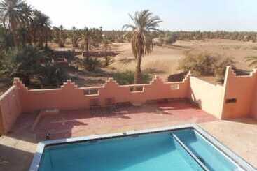 هتل Carrefour Des Nomades