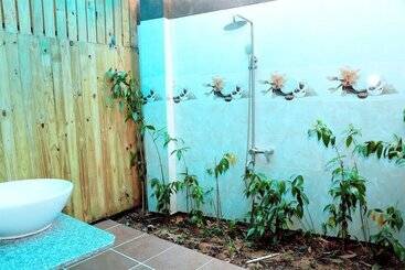 هتل Ong Lang Garden