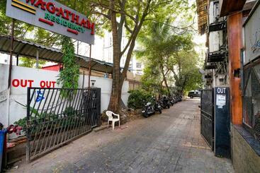 Hotel Fabexpress Swagatham Residency