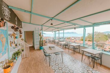 پانسیون Kuytu Terrace