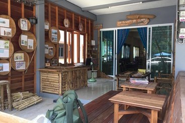 Herberge Khaosok N & B Boutique